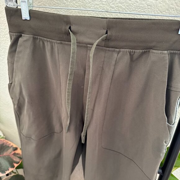 Lululemon Olive Green ABC Joggers Size Medium - Picture 2 of 4
